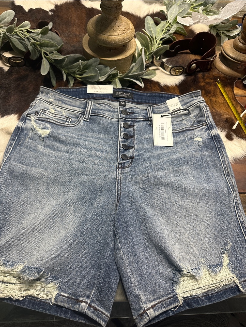 NWT Judy Blue Light Wash Distressed Button-Fly Denim Shorts
